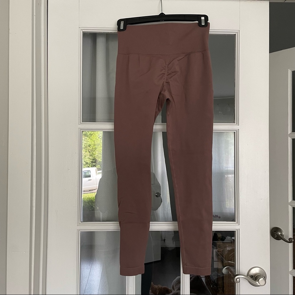 Ruched butt leggings